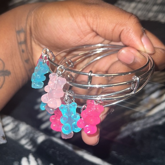 Bangle bracelet - Picture 3 of 5